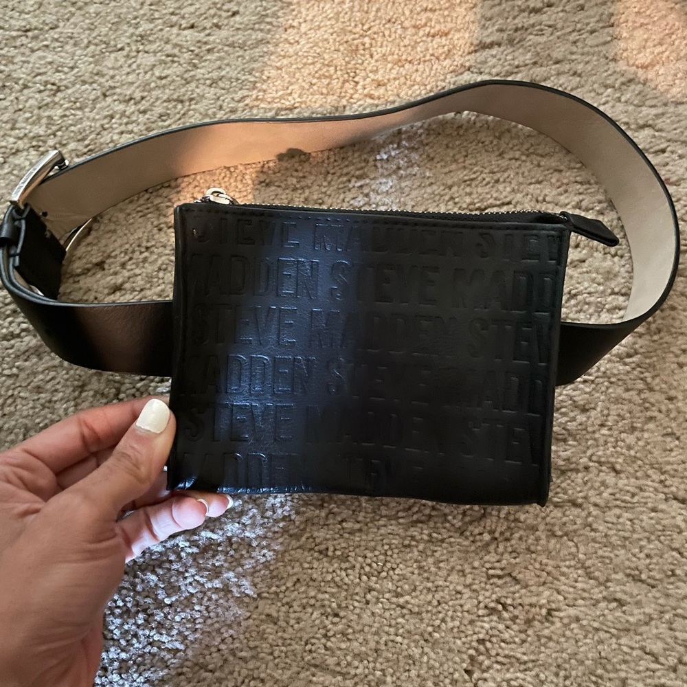 Gently Loved Black STEVE MADDEN Belt Bag